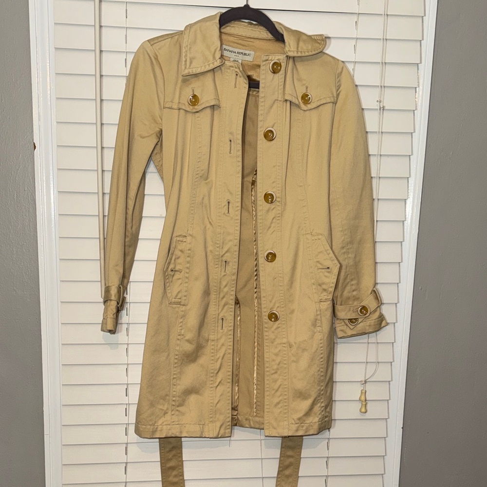 Banana Republic Beige Trench Coat